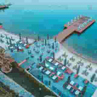 The Norm Collection Door'a, 2 of 5