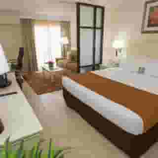 Comfort Suites Paradise Island, 4 of 5