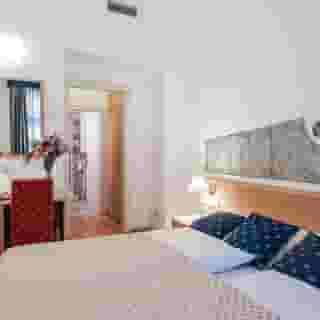 Hotel Tivoli Prague, 2 of 5