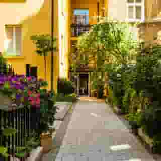 5 Vintage Guest House, 2 of 5