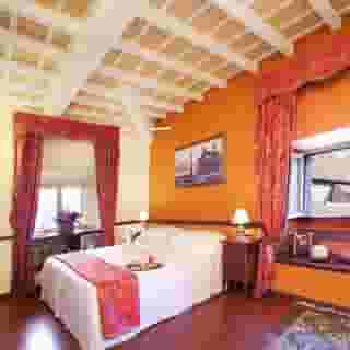 Pantheon Inn, 1 of 5