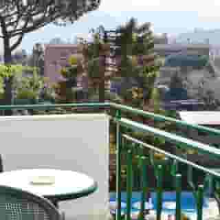 Carlton International, 5 of 5