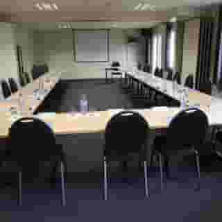 Kyriad Lyon Bron Le Cottage, 2 of 5