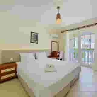 Larimar Suites, 5 of 5