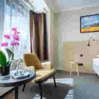 Carlton Hotel, 4 of 5
