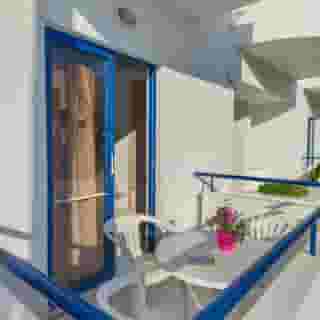 Blue Roses Apartments, 3 of 5