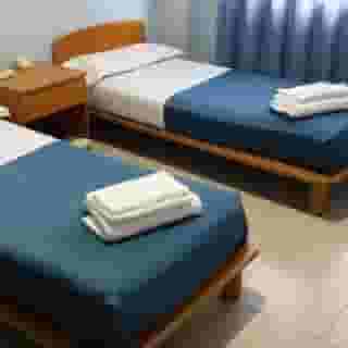 Flying Hotel, 3 of 5