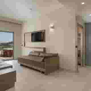 Mare Village, 4 of 5