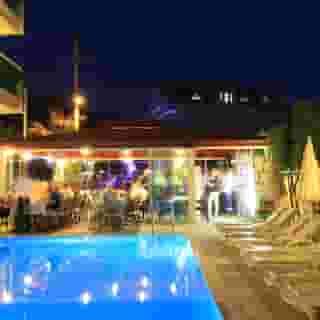 Amaris Apartments, 3 of 5