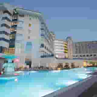 Water Side Resort and Spa, 1 of 5