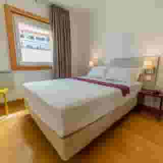 Cascais Hotel, 2 of 5