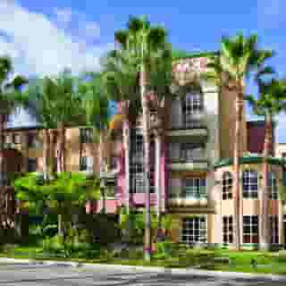 Peacock Suites, 2 of 5