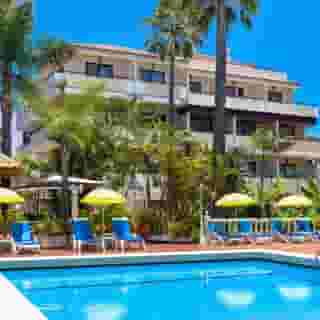 Don Manolito, 1 of 5