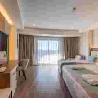 Side Moon Palace, 4 of 5