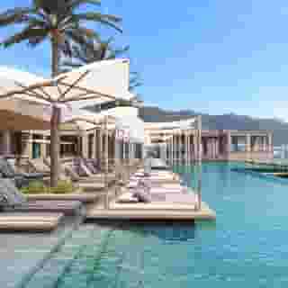 OROS Luxury Beach Resort, 2 of 5