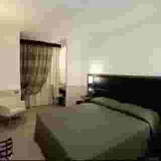 Hotel Artis, 2 of 5