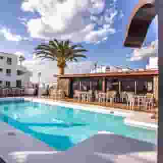 Club Atlantico, 3 of 5