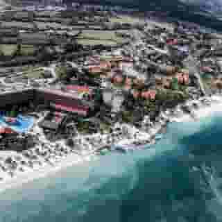 Brisas Guardalavaca, 1 of 5