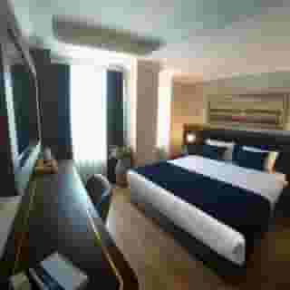 Nevi Hotel and Suites, 4 of 5