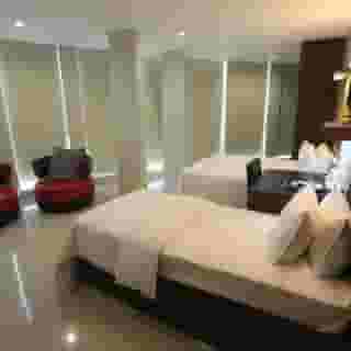 Le Quadri Hotel, 2 of 5