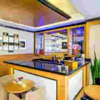 My Rose Hotel, 3 of 5