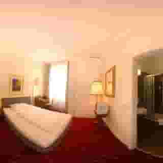 Hotel Vier Jahreszeiten, 3 of 5