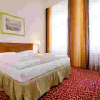 Hotel Romania, 2 of 5