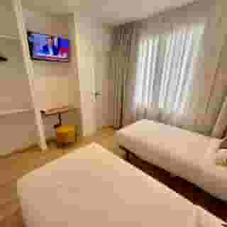 Mucho Madrid, 2 of 5