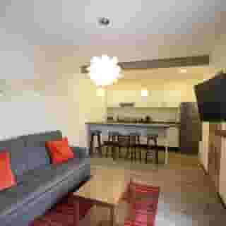 OM 686 Urban Lofts, 3 of 5