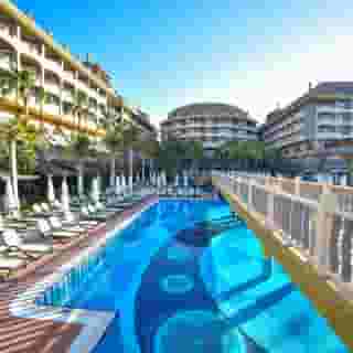 Royal Dragon Hotel, 4 of 5