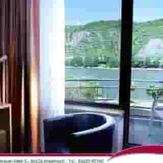 Villa am Rhein, 2 of 5