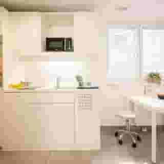 Dean's Home Budapest, 6 of 6