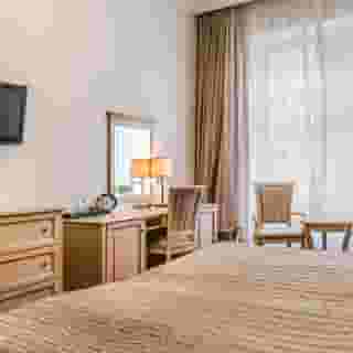 Spa Hotel Schlosspark, 2 of 5