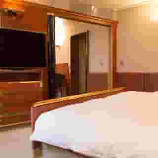 Royal Stuttgart, 5 of 5