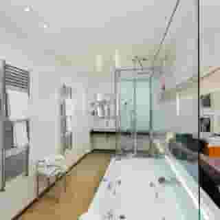 Grand Tiziano e dei Congressi, 4 of 5