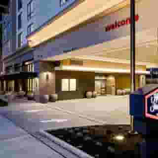 Hampton Inn & Suites Seattle/Northgate, WA, 6 of 6