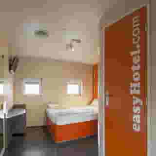 Easyhotel Budapest Oktogon, 3 of 5