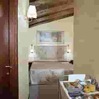 Hotel Camelia, 3 of 5