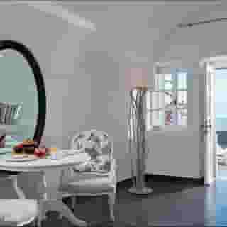 San Antonio Luxury Hotel, 3 of 5