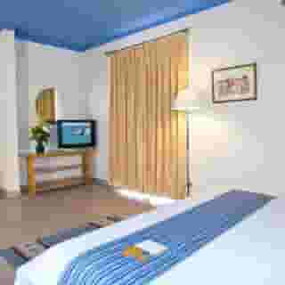 Captains Inn, 3 of 5