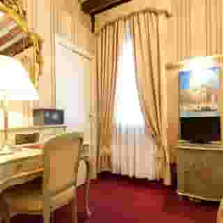 Al Graspo de Ua, 1 of 5