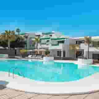 Relaxia Olivina, 1 of 5