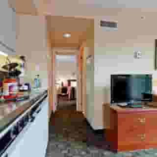Rosedale On Robson Suites Hotel, 6 of 6