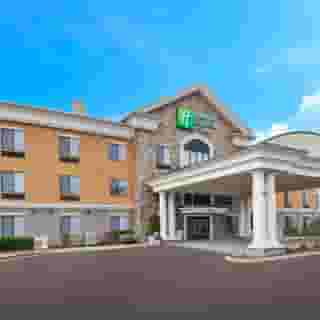 Holiday Inn Express Hotel & Suites Doylestown, 1 of 5