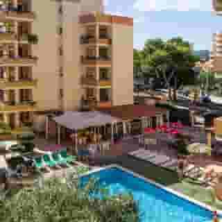 Arlanza Jet Apartments, 2 of 5