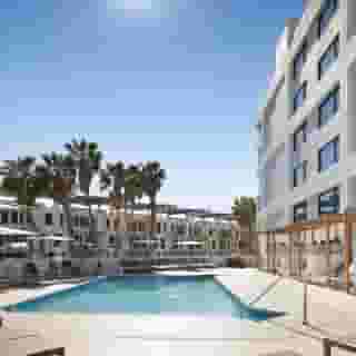 Hilton Santa Monica Hotel & Suites, 2 of 5