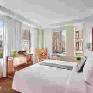 Mondrian Park Avenue, 4 of 5