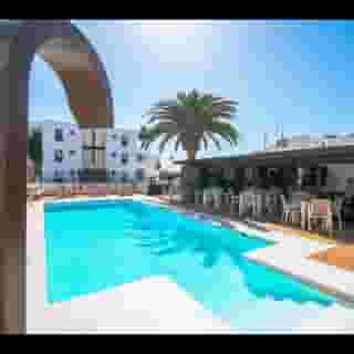 Club Atlantico, 4 of 5