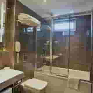 Hotel Zurich, 4 of 5