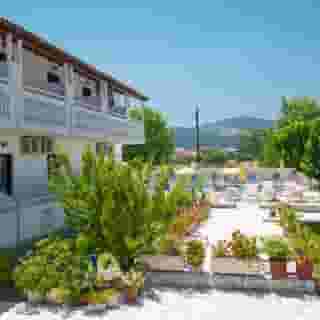 Tassia Studios, 3 of 5